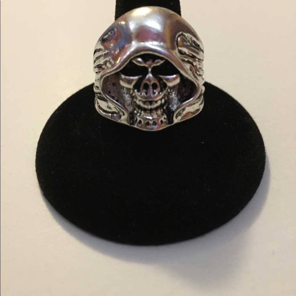 Rings - Picture 2 of 8